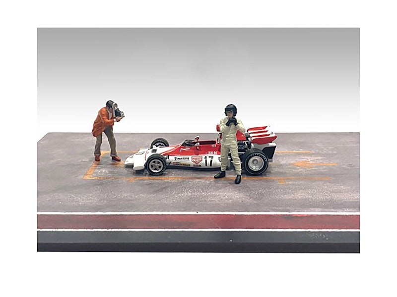 "Race Day" Two Diecast Figures Set 2 for 1/43 Scale Models by American Diorama free shipping USA