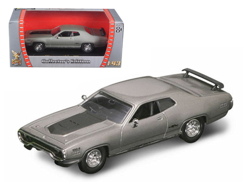 1971 Plymouth GTX 440 6 Pack Silver 1/43 Diecast Model Car by Road Signature free shipping USA