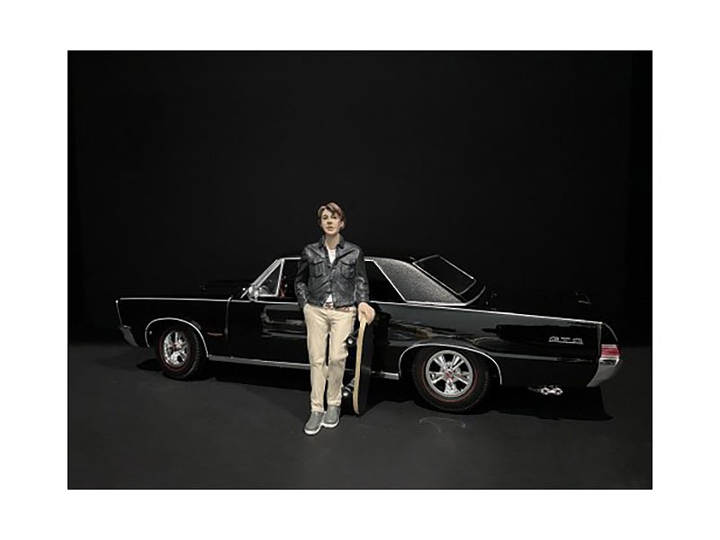 Skateboarder Figurine III for 1/24 Scale Models by American Diorama free shipping USA