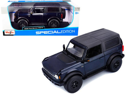 2021 Ford Bronco Wildtrak Dark Blue Metallic with Dark Gray Top "Special Edition" 1/18 Diecast Model Car by Maisto  free shipping USA